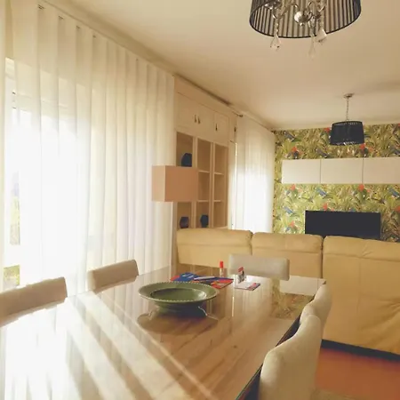 Family-friendly Flat 3br 2ba Metro Telheiras * Lisbon