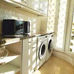 דירה Family-friendly Flat 3br 2ba Metro Telheiras