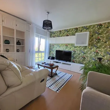 Διαμέρισμα Family-friendly Flat 2br 2ba Metro Telheiras Lisboa